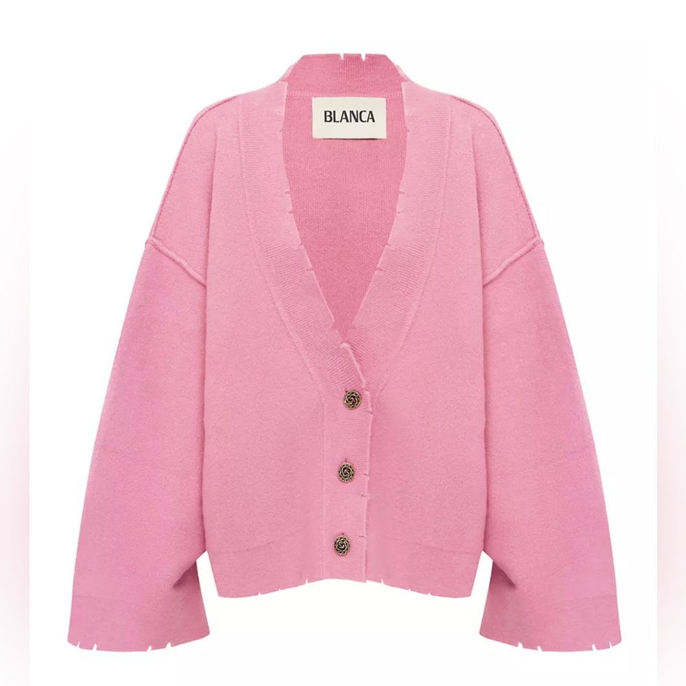 Brand: Blanca
Style: Pepa Distressed Knit Cardigan
Worn only once -tags attached
